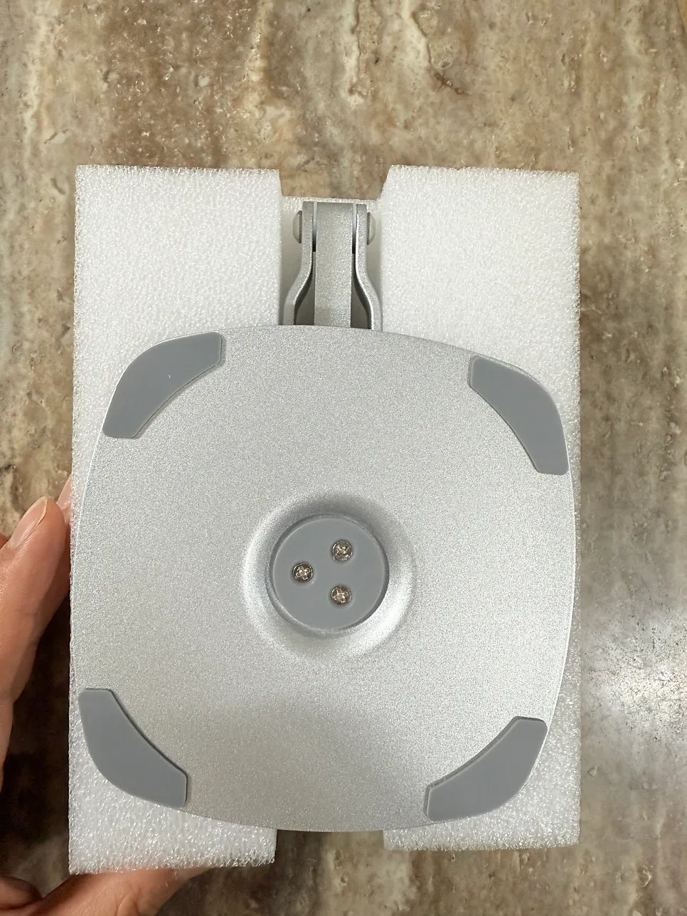 360도 회전하는 태블릿 거치대