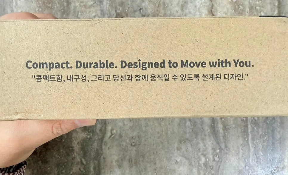 큰 태블릿을 지지하는 거치대