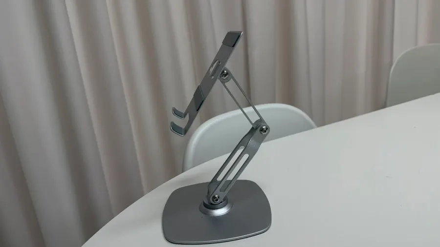 Simple desk-decor tablet stand
