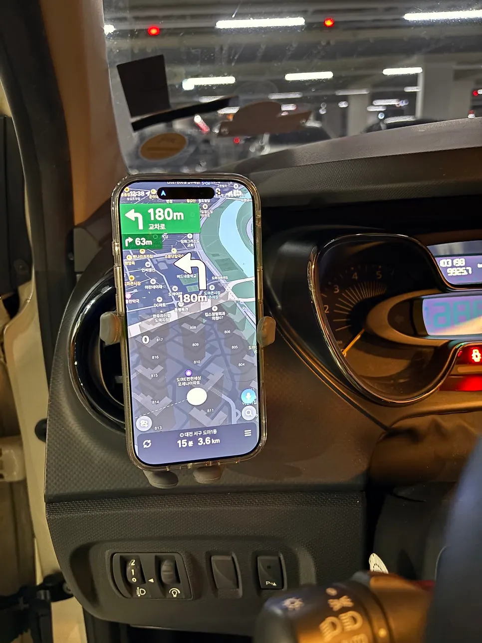 Introduction to the Bitinya car phone mount