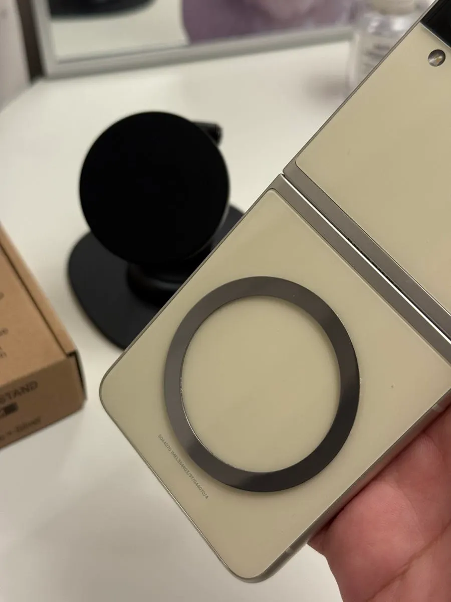 Aluminum alloy MagSafe stand