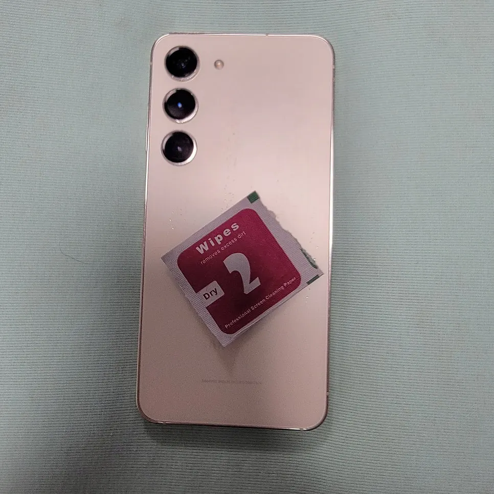 Galaxy S23 magnetic-ring attachment issue