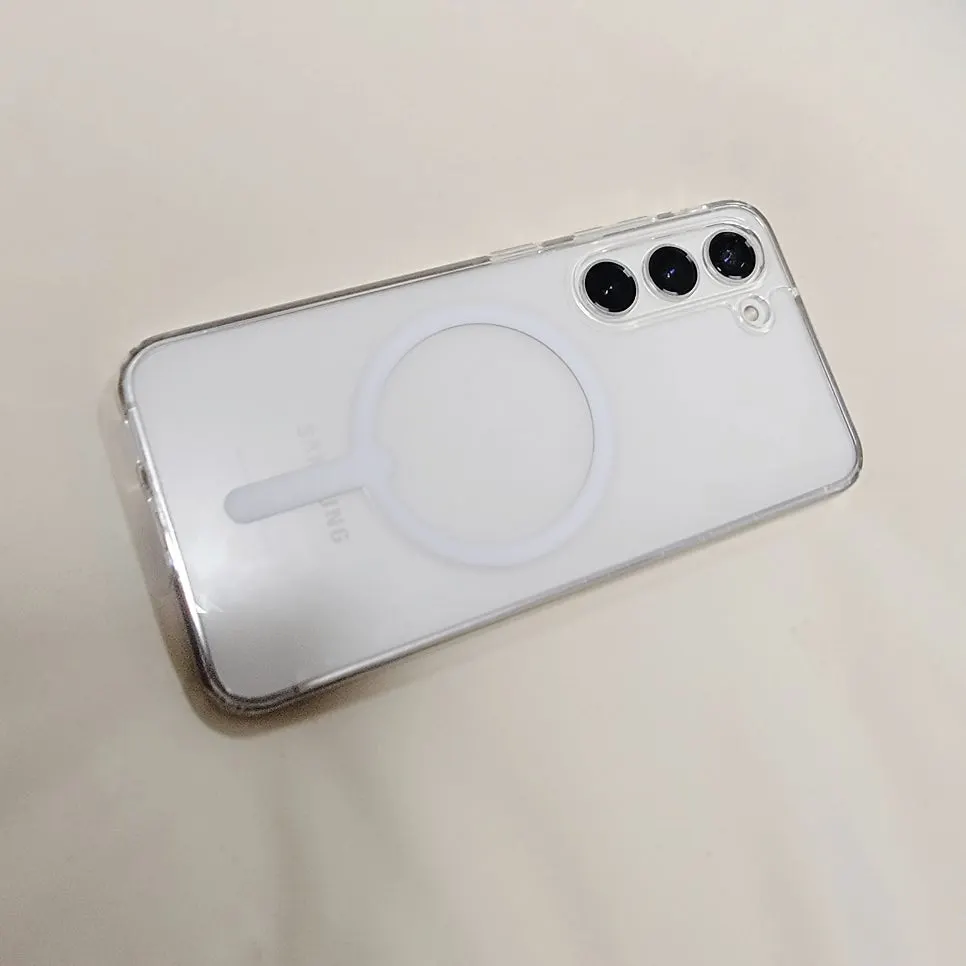 White smartphone paired with a magnetic case