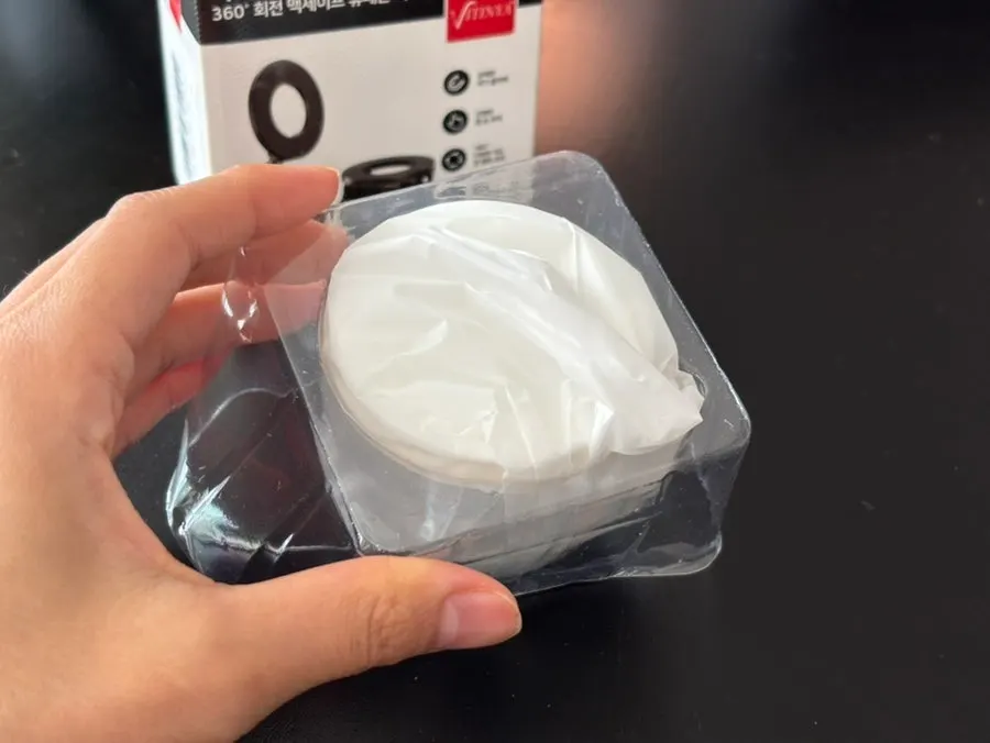 Unboxed MagSafe car phone mount main unit