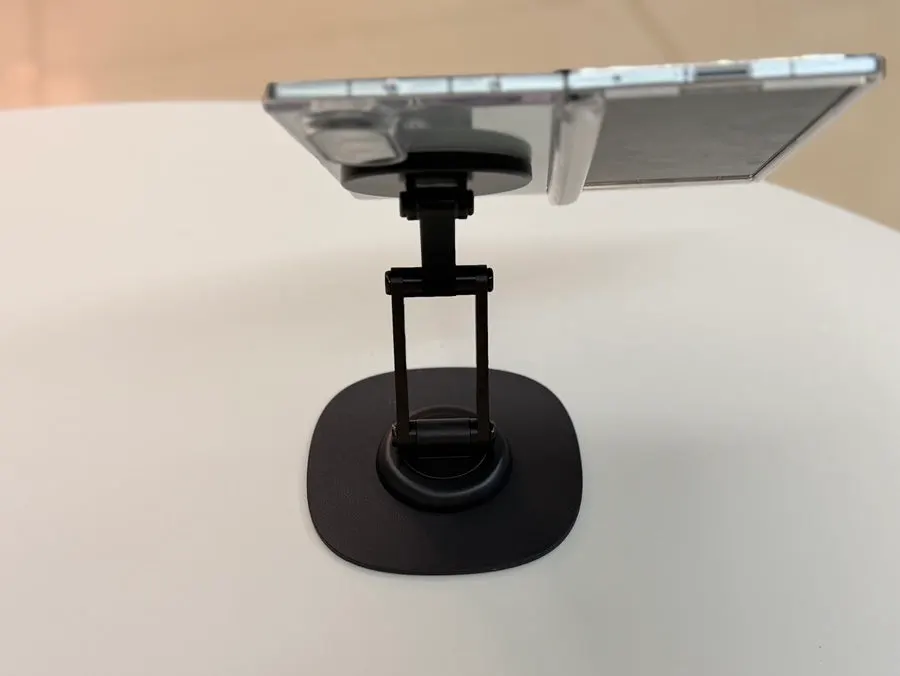 Stand with two joints for length adjustment