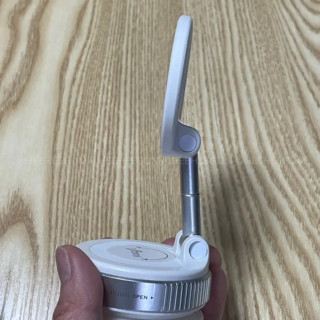 Cleaning kit and round pad