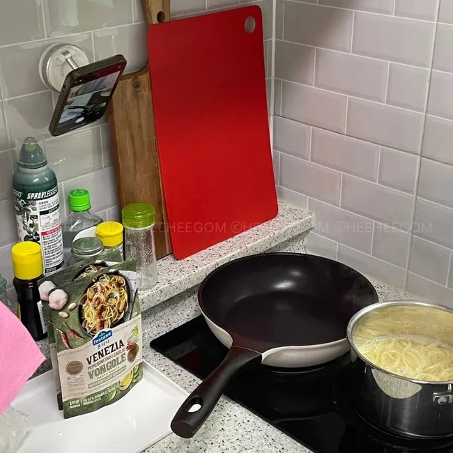 Kitchen tile phone mount for overhead filming