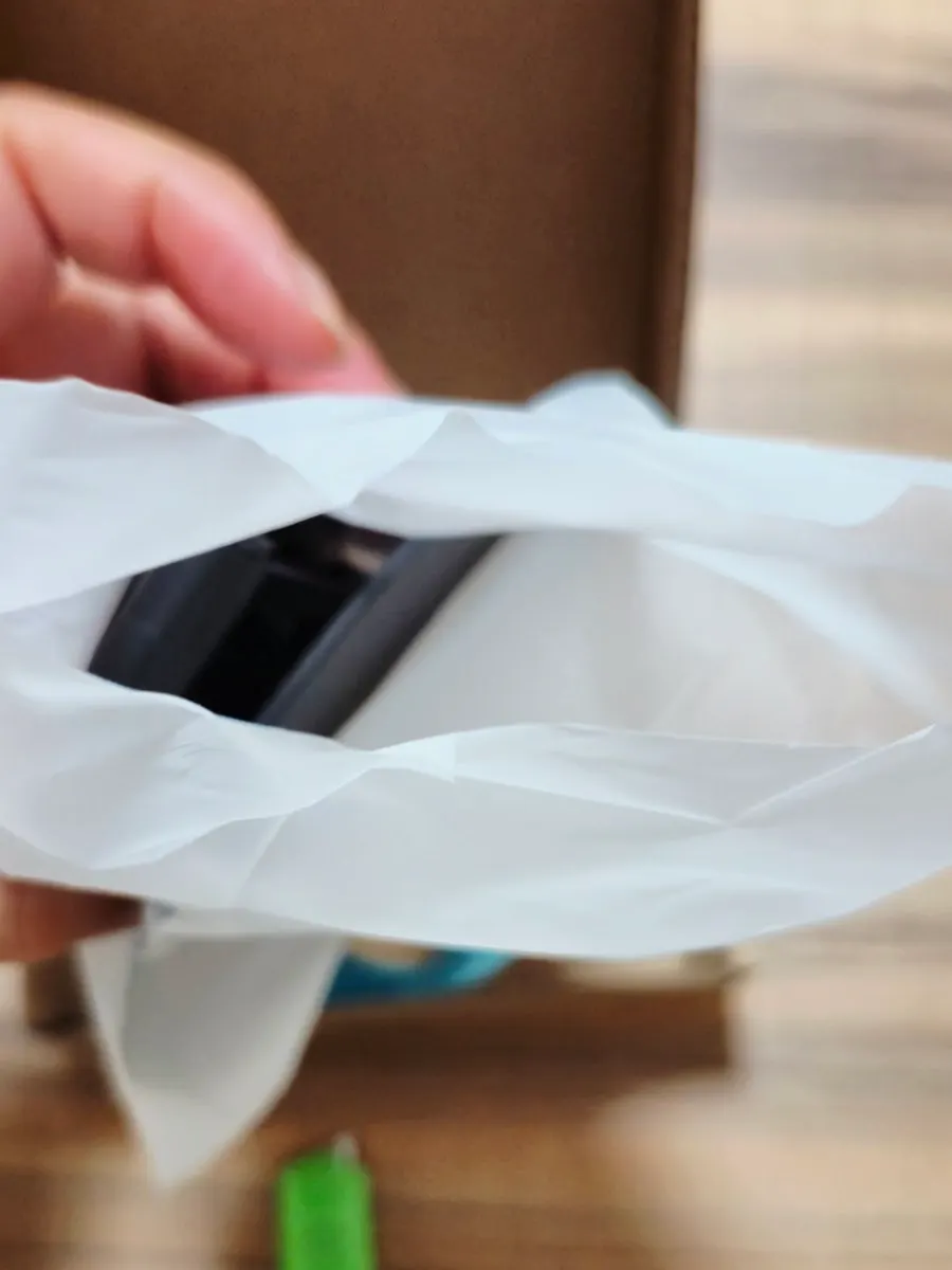 360° rotating MagSafe phone stand