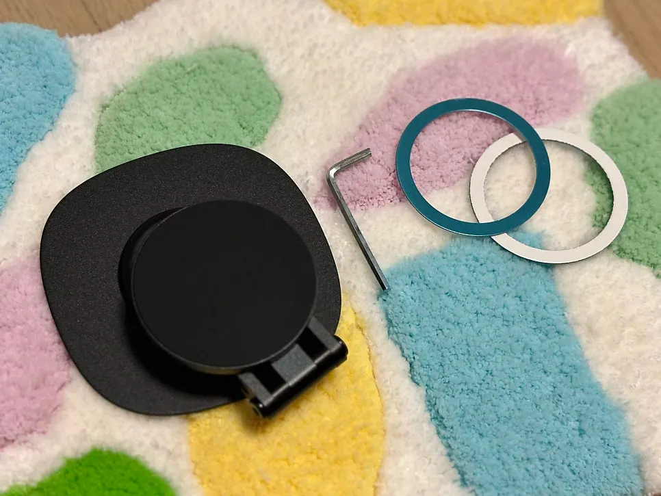 Stand body and magnetic sticker components