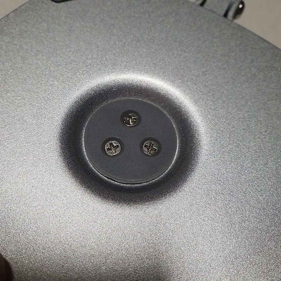 Weighted tablet stand