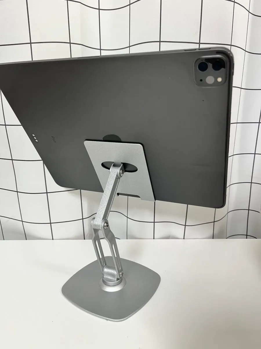 Angle-adjustable Vitinya stand