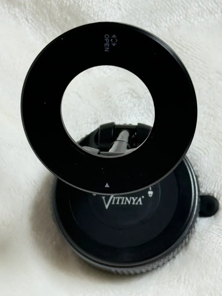 Vitinya mount and included magnetic ring