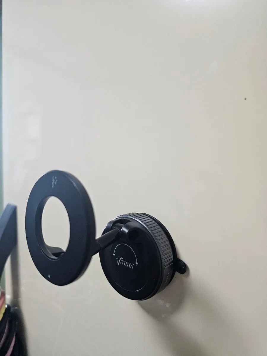 Smartphone mount detail