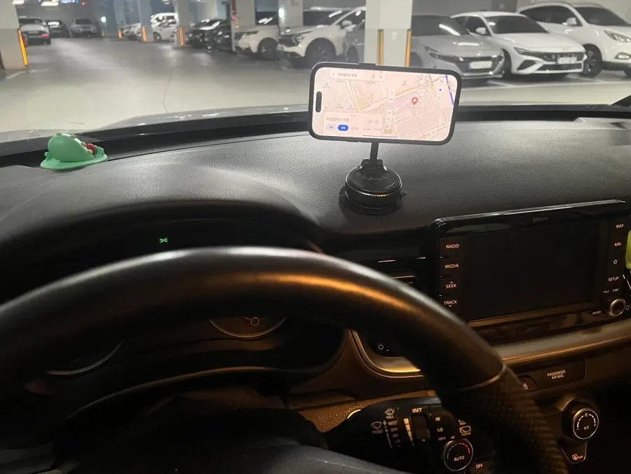 MagSafe mount for a car interior