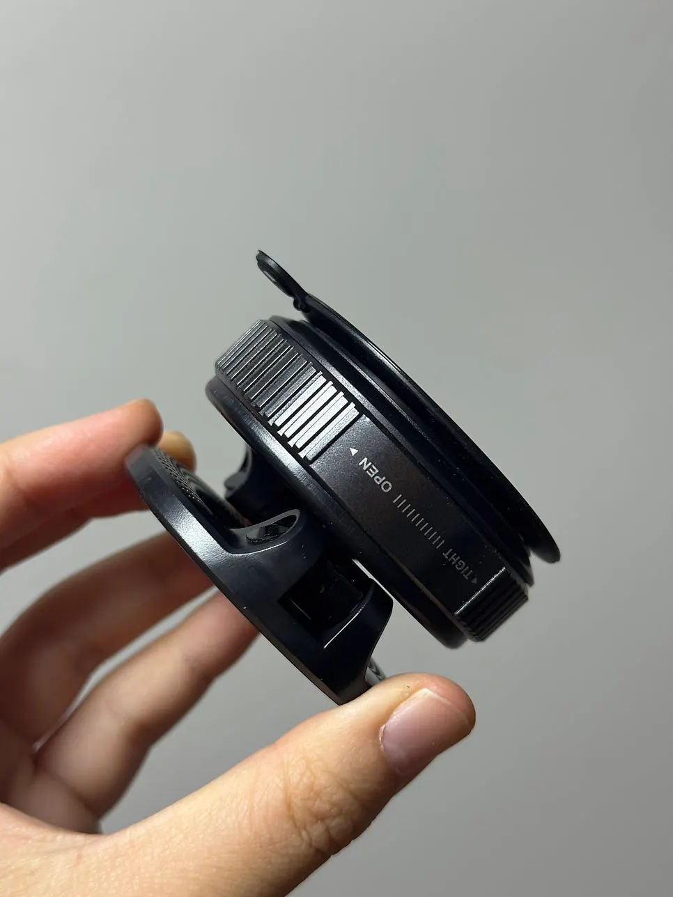 MagSafe car phone mount for easily attaching and removing a phone