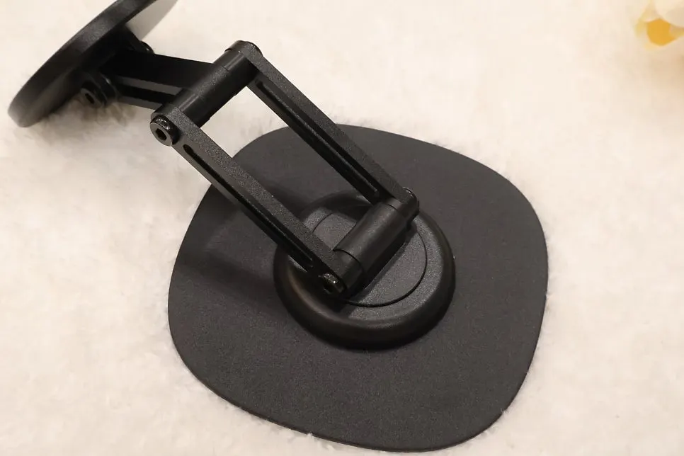 MagSafe mounting for a phone and iPad