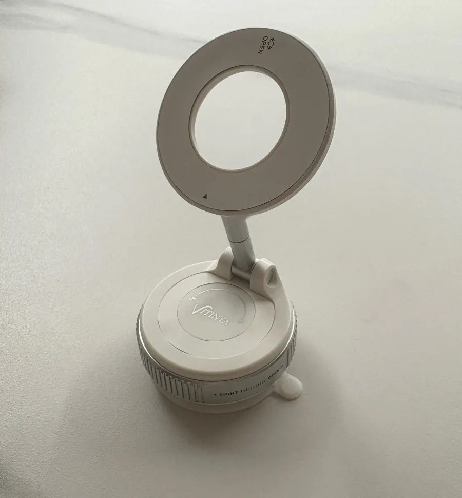 MagSafe smartphone mount used at home