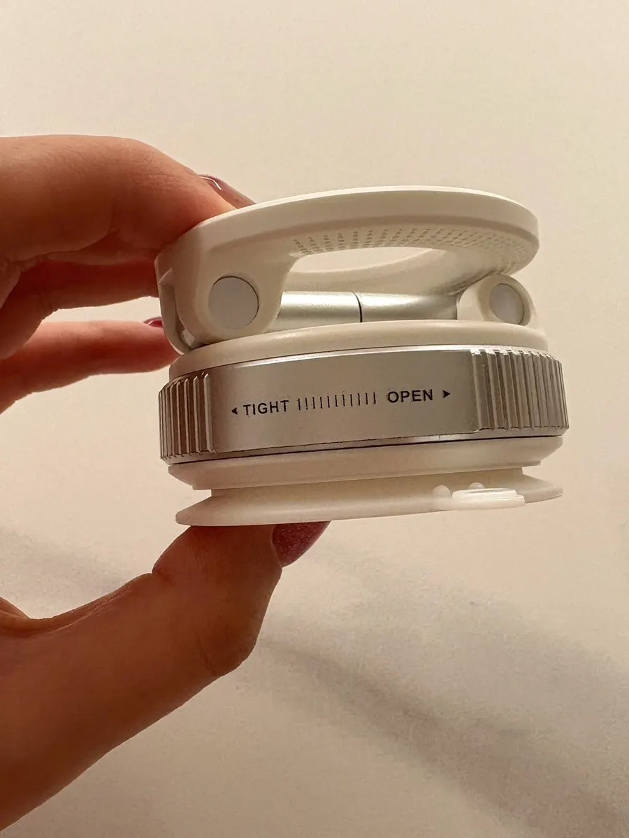 Dial-operated mount installation process