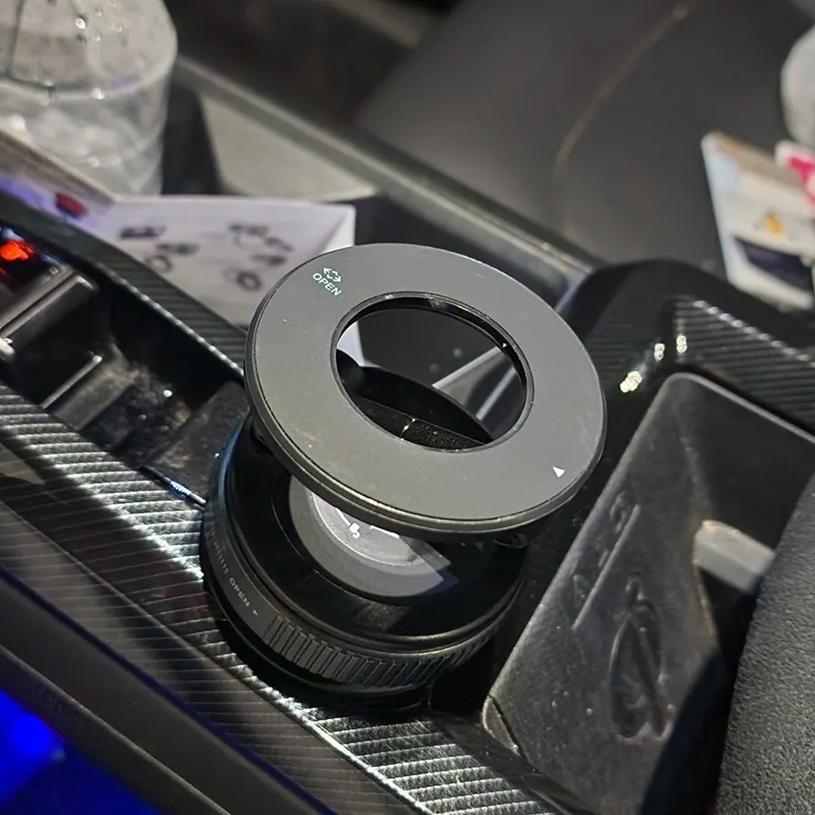 Foldable mount with a matte-black finish