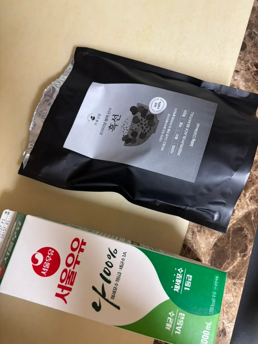 Heukseon meal powder mixed into cold milk