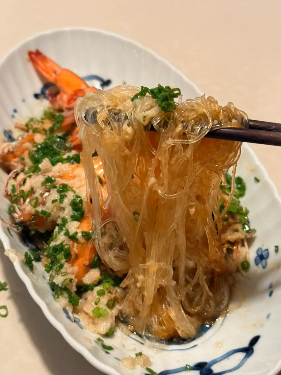 Plate of steamed shrimp with the glass noodles removed
