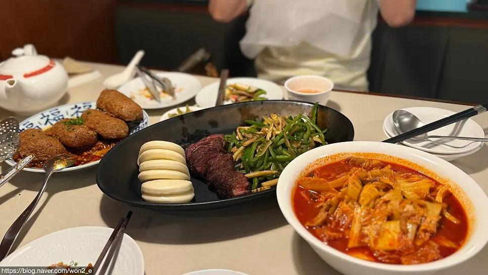 보보식당 압구정 중식 메뉴 클로즈업