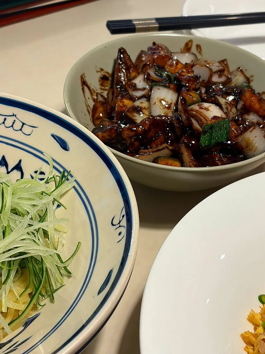 Abalone samseon jjajangmyeon mixed with plenty of onion and meat