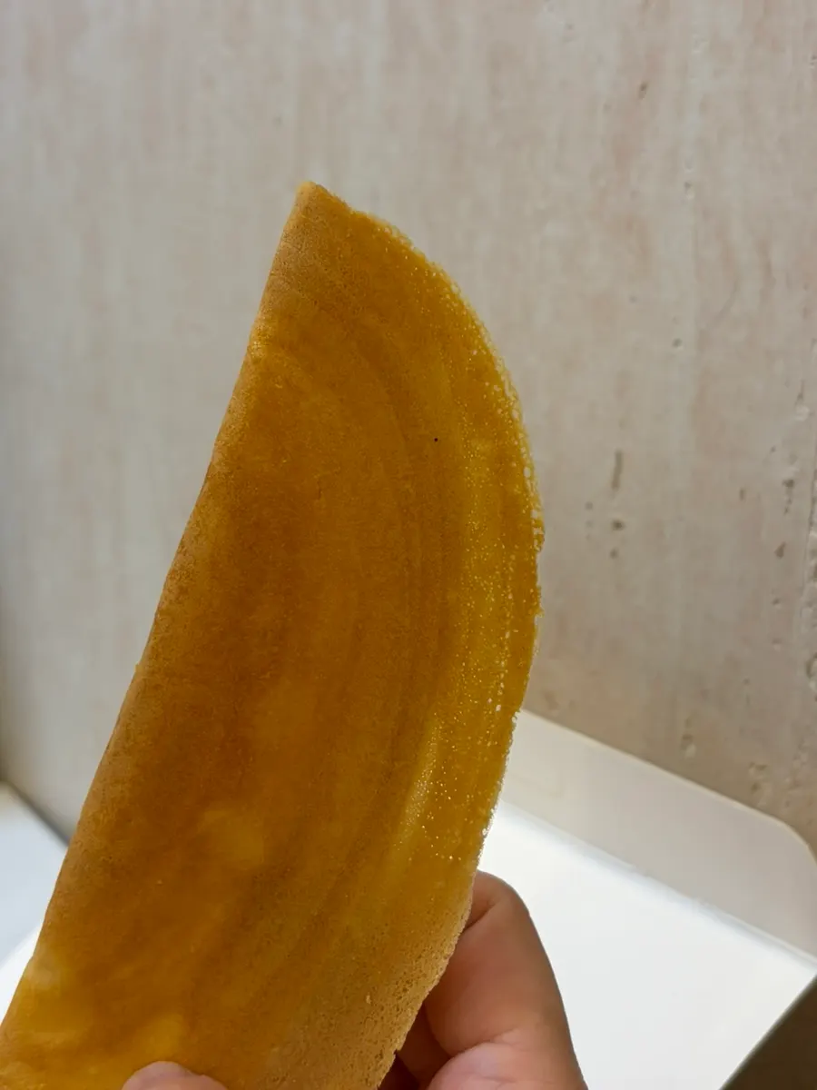 Bite-size bocado as thin as a rice cracker