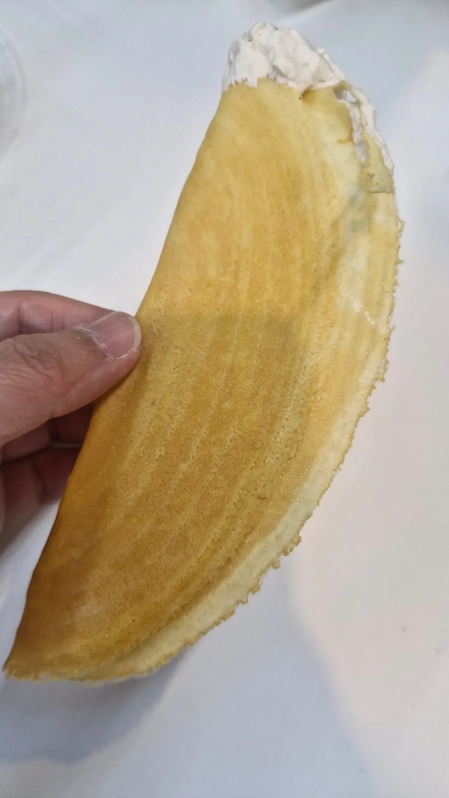 버터카라멜 디핑크림을 듬뿍 묻힌 보카도