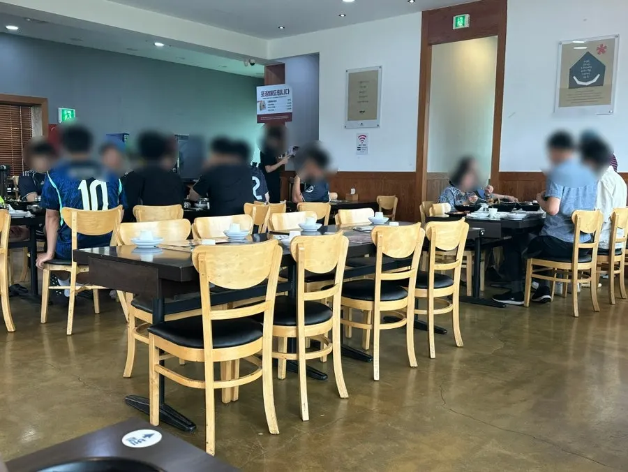 인원별로 이용 가능한 별도 단체룸 내부