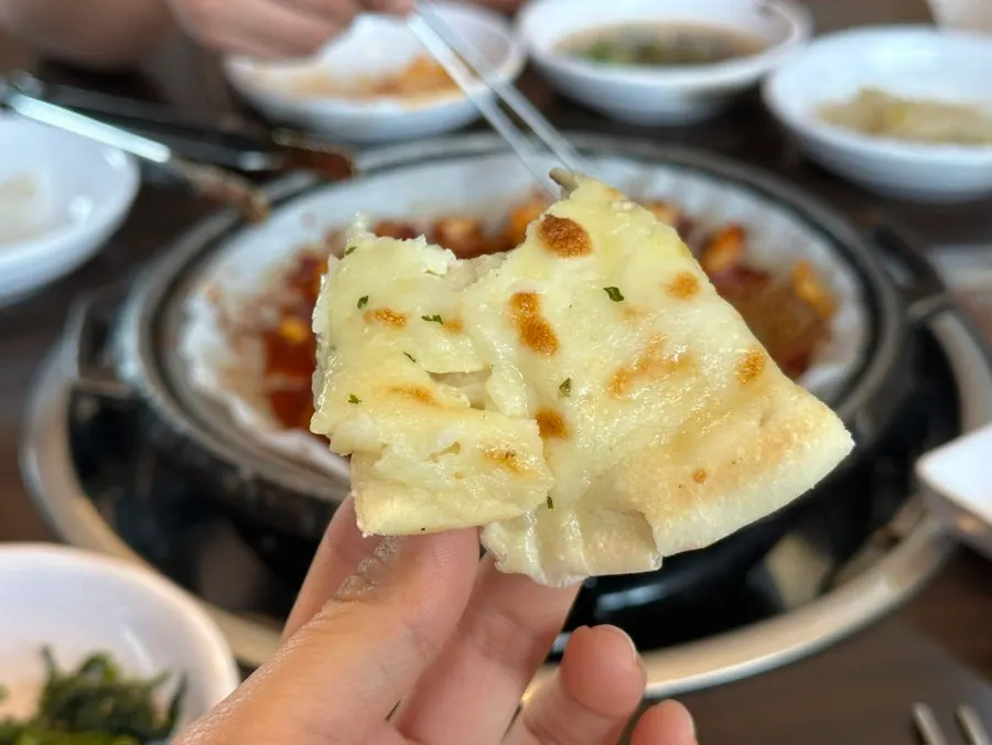 세트에 포함된 수제 화덕피자