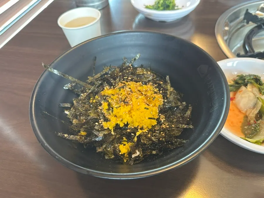 세트로 제공되는 시즈닝 샐러드