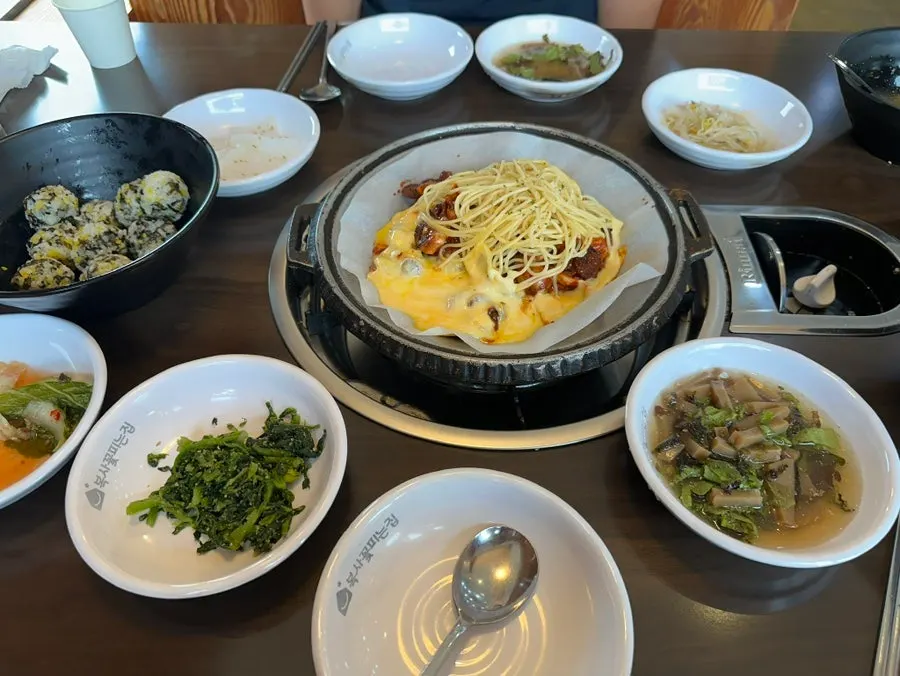 쭈치파 세트에 포함된 주먹밥