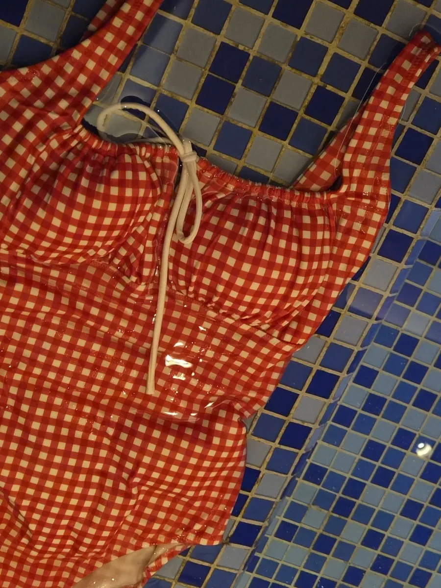 Gingham shirring one-piece swimsuit with built-in bra pads