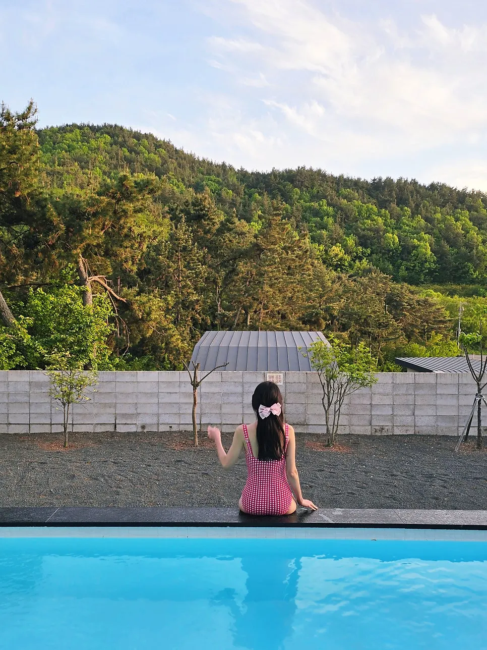 Check one-piece swimsuit chosen for a summer trip