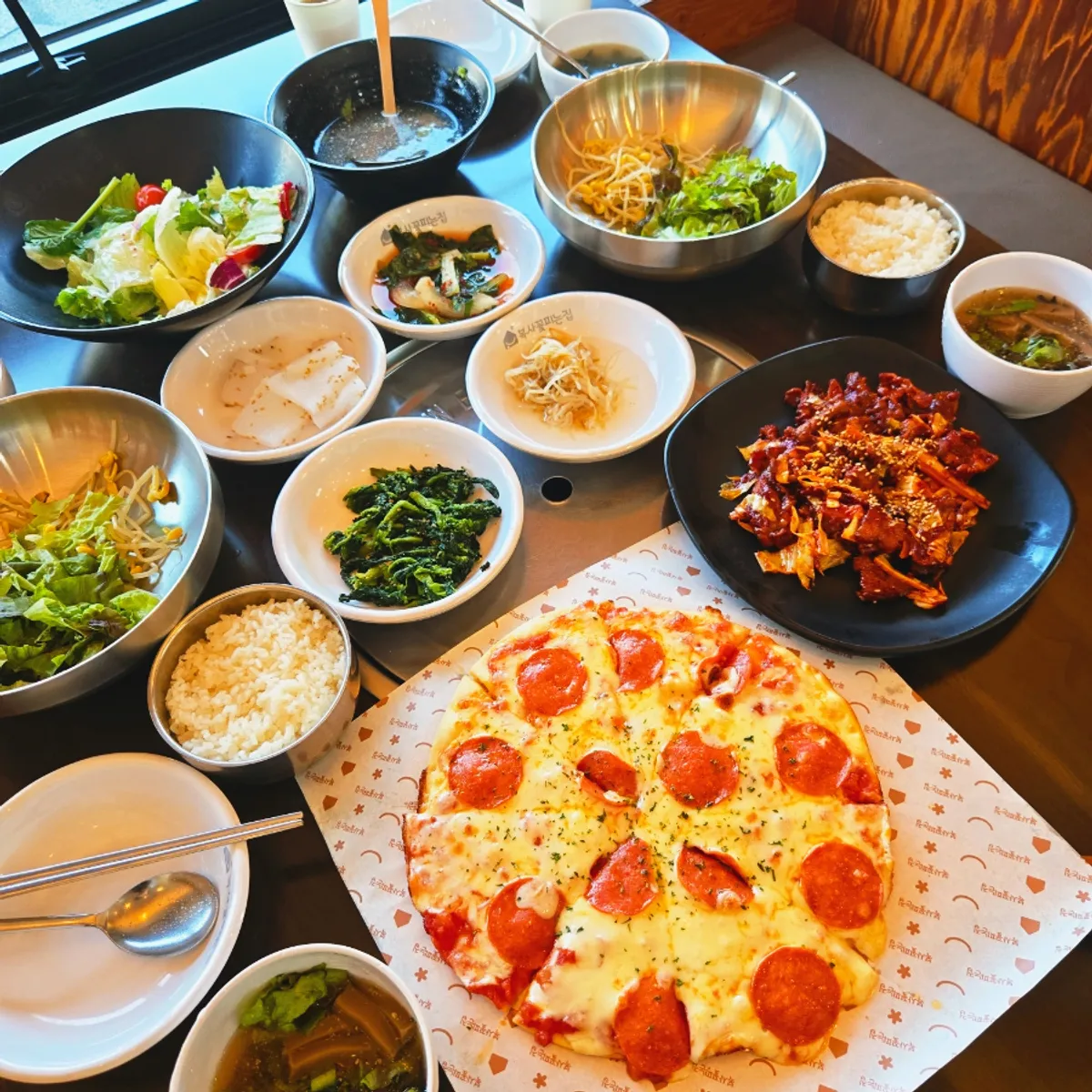 Two-person set menu filling the table at Boksakkot