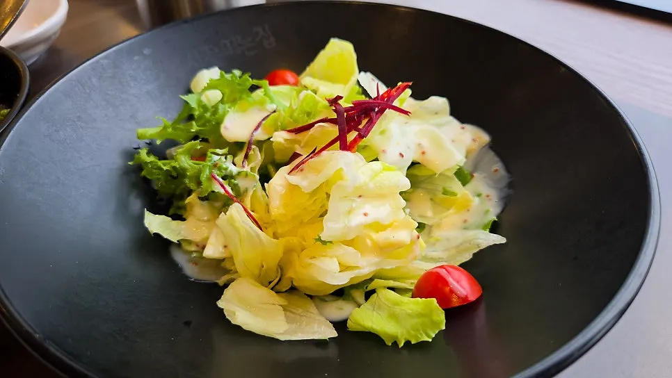 반찬을 리필할 수 있는 셀프바
