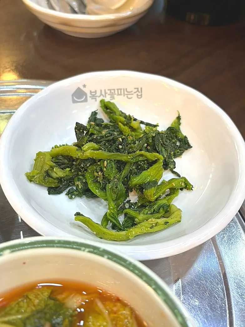 A bowl of cool muk-sabal (acorn jelly soup)