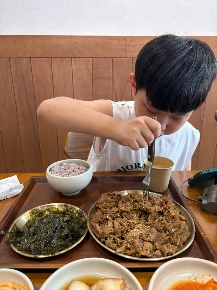 아이용으로 함께 나온 김자반