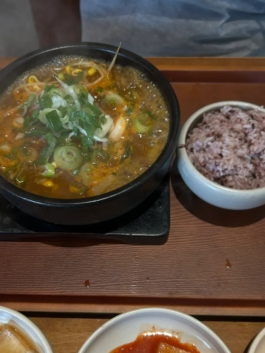 A bowl of boksan haejangguk resembling Korean beef gukbap