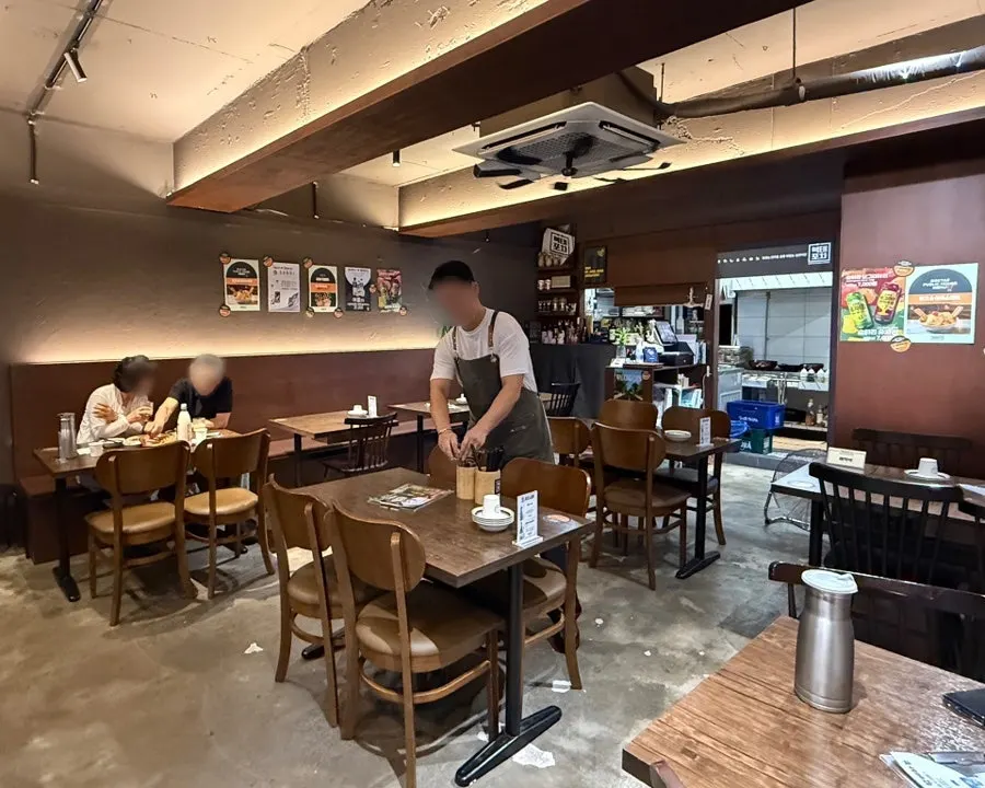 Clean and cozy interior view of Boktae Pocha