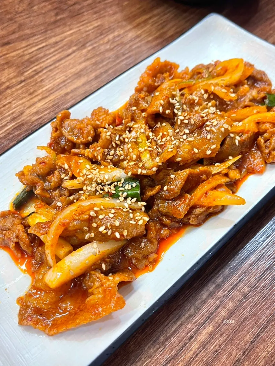 폭신하게 부풀어 오른 뚝배기 계란찜