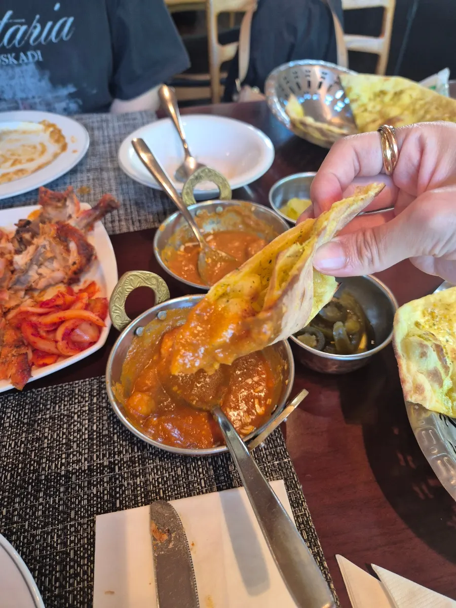 식사를 마친 봄베이브로이 판교점 테이블