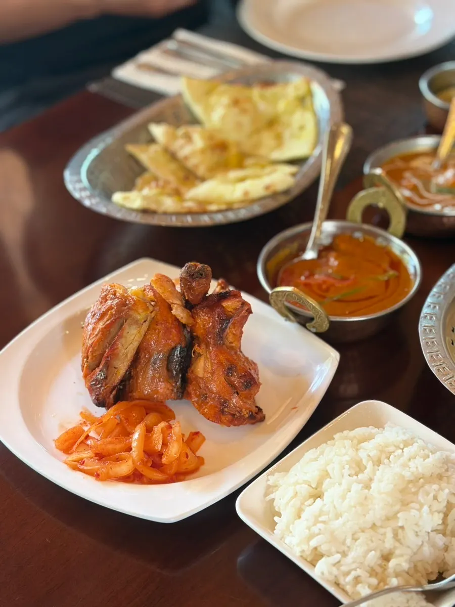 Tandoori chicken included in the set