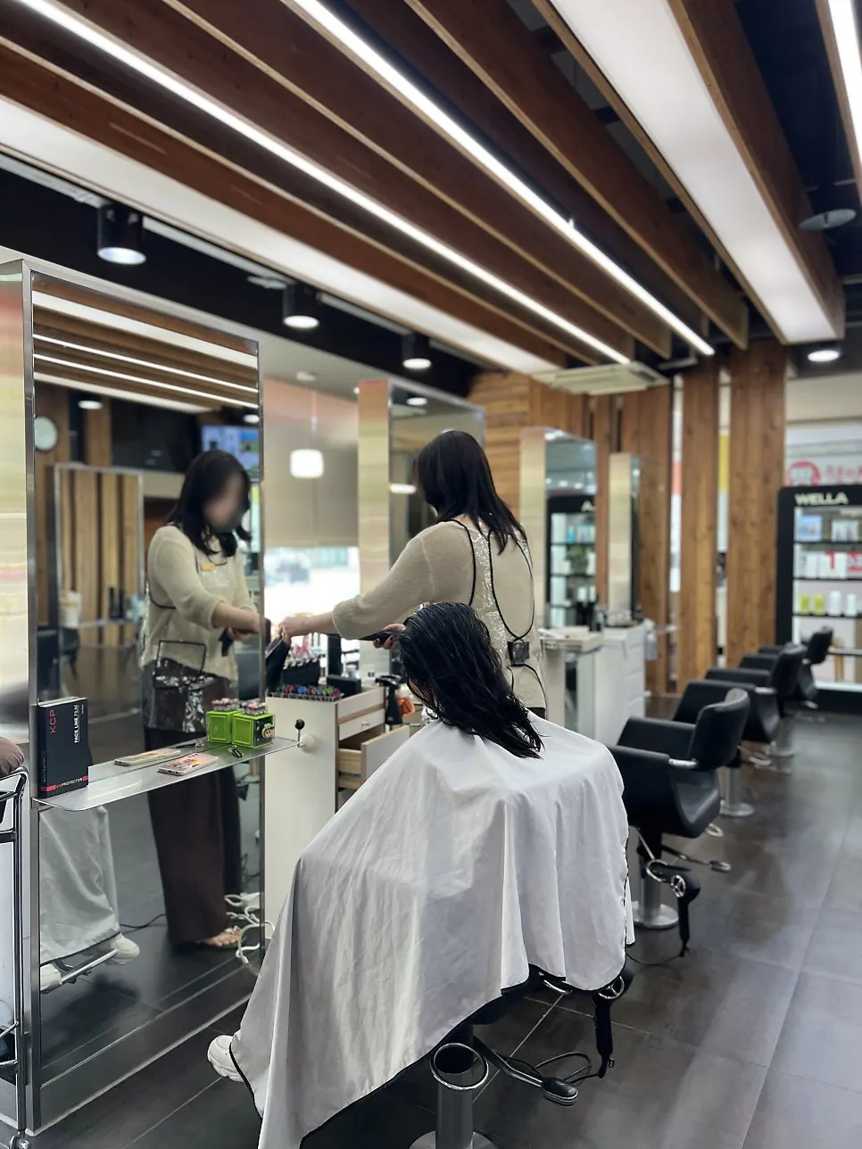 Hair condition before the 7cm layered cut