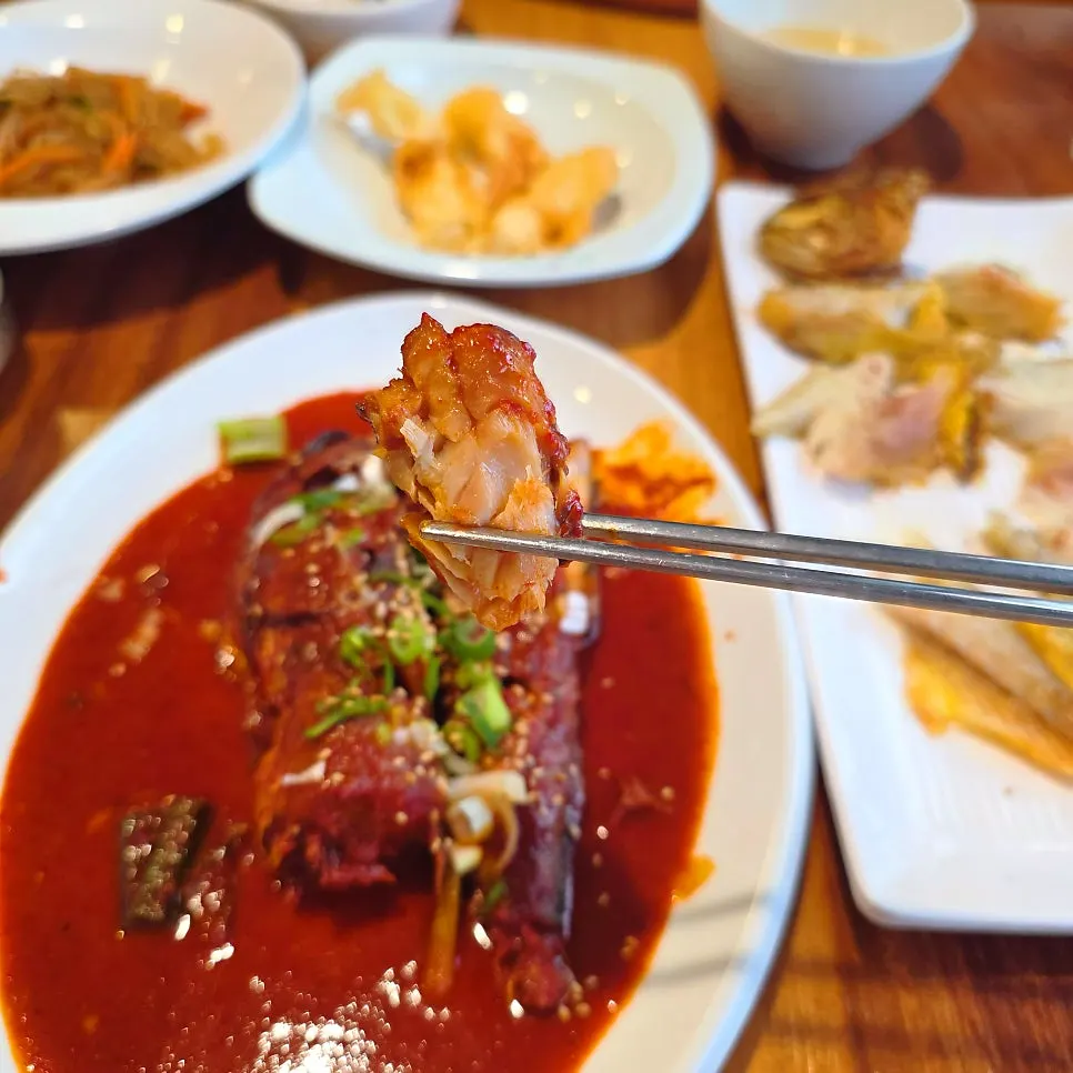 Side dish plates served alongside the Field Rice Table