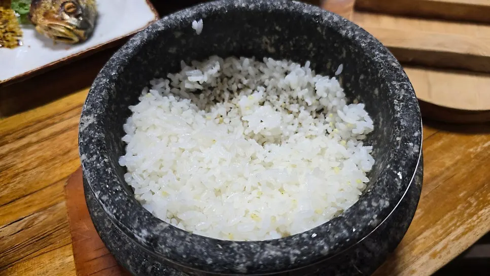 보리굴비와 함께 나온 돌솥밥