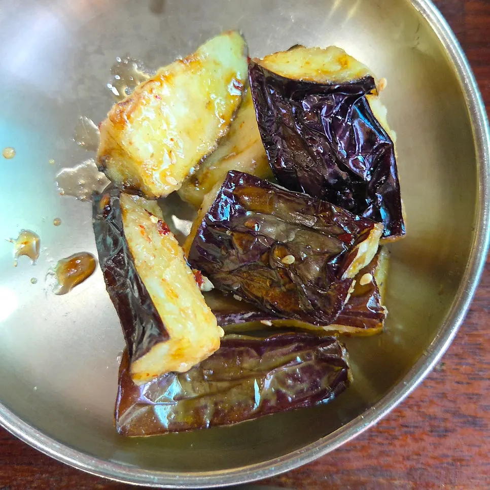 봄설 나물 반찬 접시