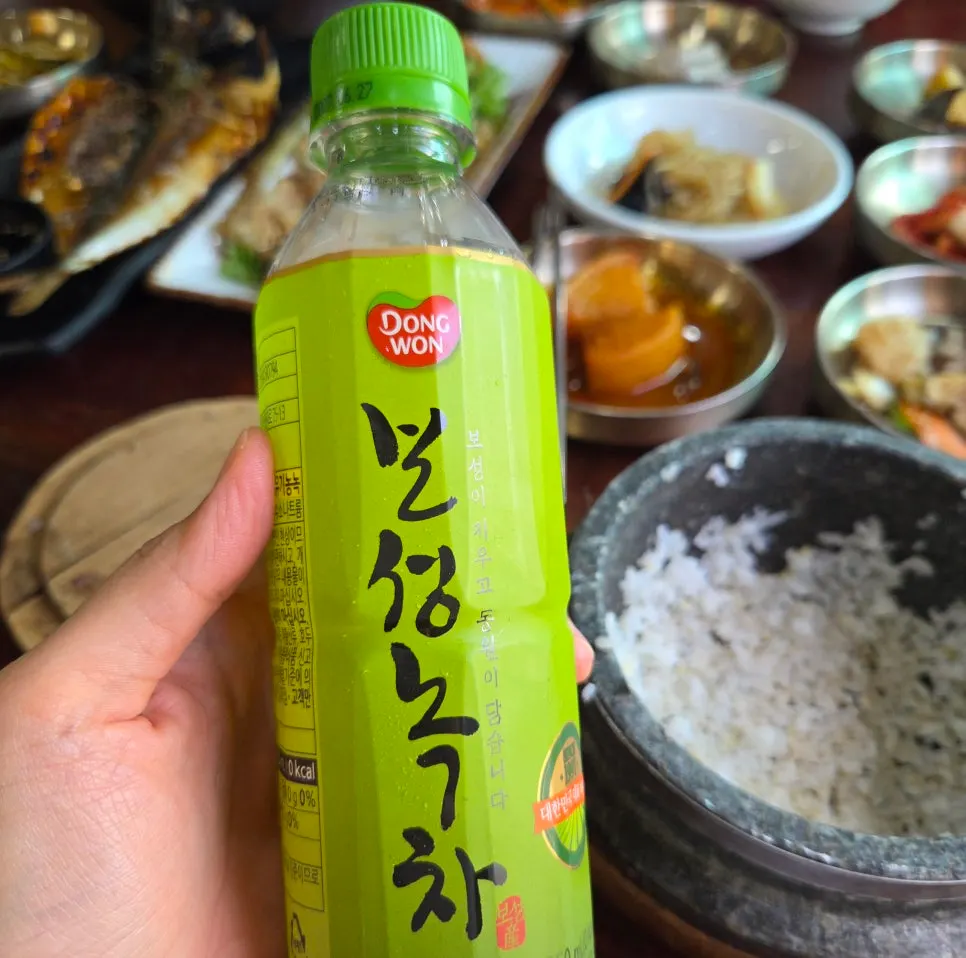 솥밥으로 만든 누룽지와 보리굴비