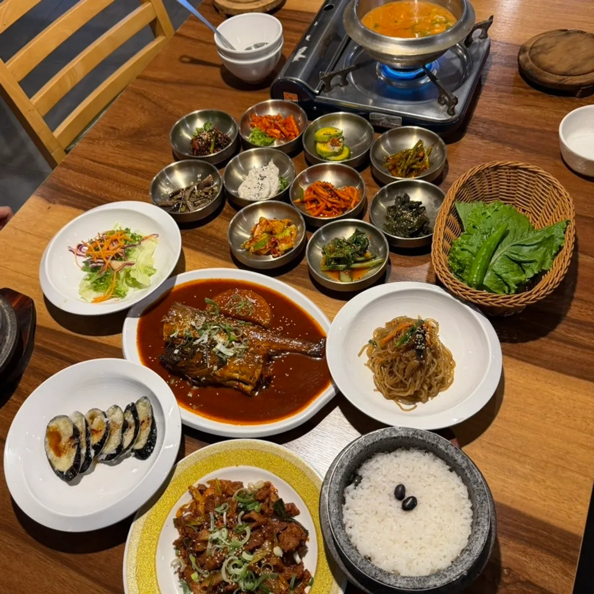 Bomseol Main Branch's signature hanjeongsik table setting